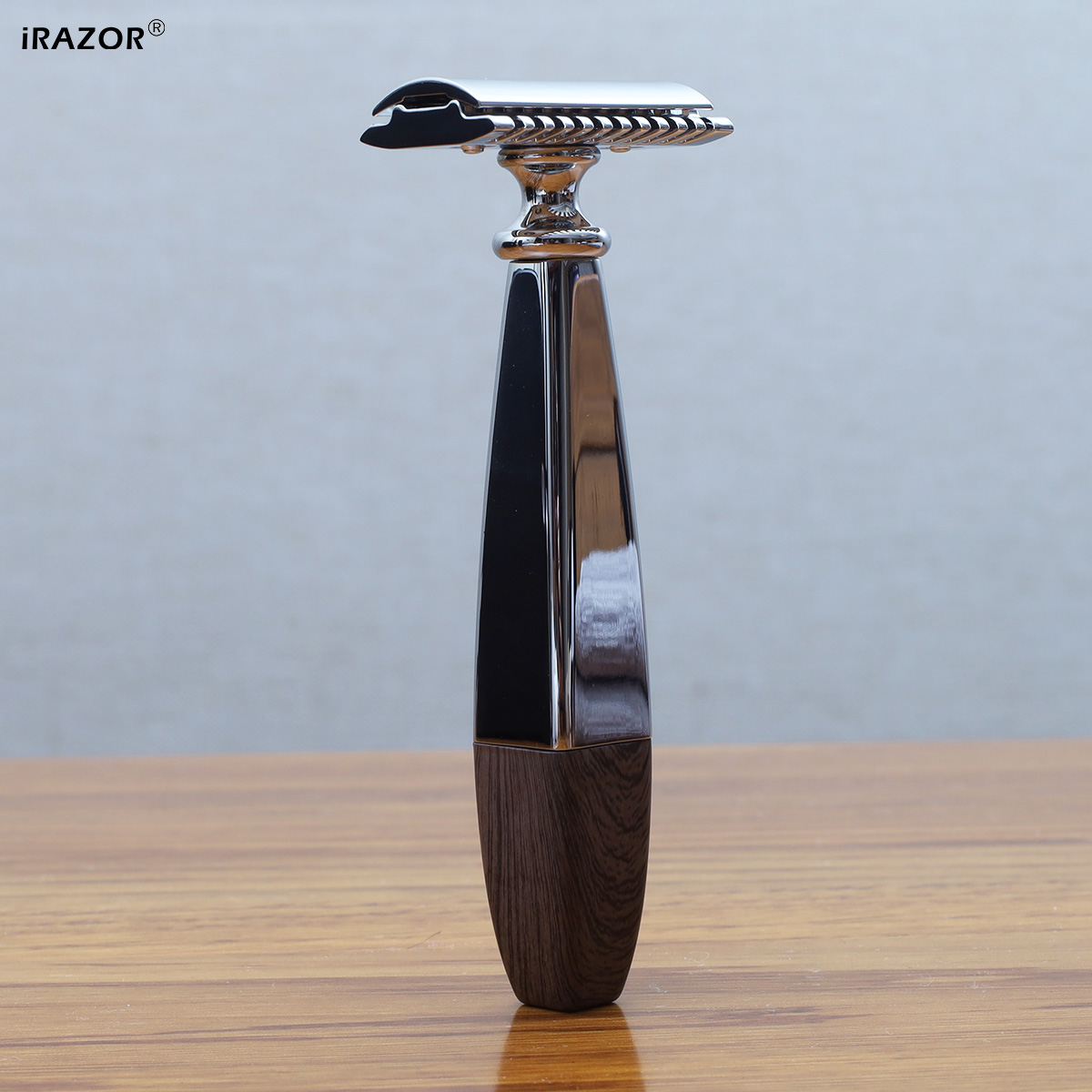 iRAZOR Classic Men's Safety Ra - Men'S Grooming Underarm のレビューと価格