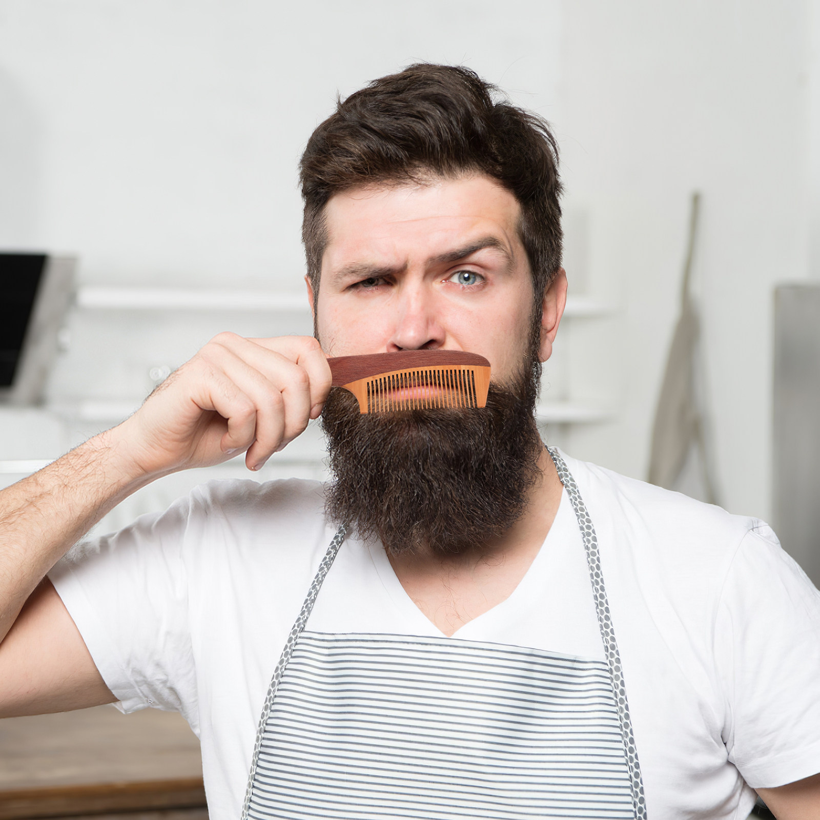 Wooden Beard Comb for Men Pock - Men'S Grooming Oil のレビューと価格